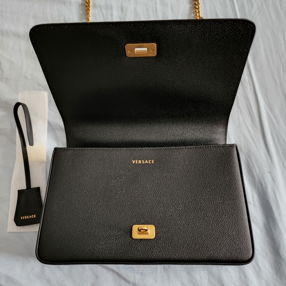 BNIB Versace Medium Barocco Icon Shoulder Bag from SS 2018 Tribute Collection - Picture 11 of 12